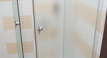 Фото номера Стандартный двухместный номер с 1 кроватью или 2 отдельными кроватями Гостиница Крокус г. Набережные Челны 5